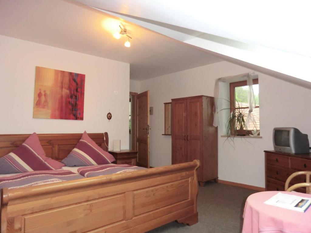 Zum Horizont Hotel Deggendorf Szoba fotó